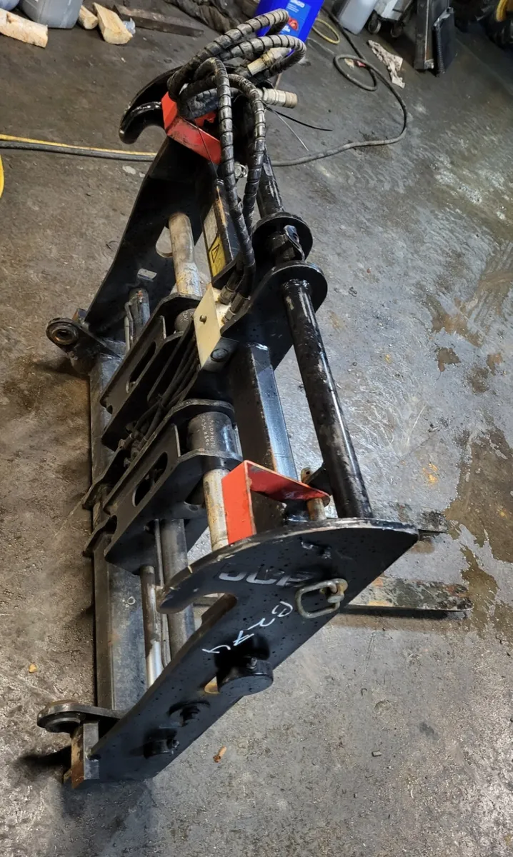JCB Q fit hydraulic fork positioners sideshifter - Image 4