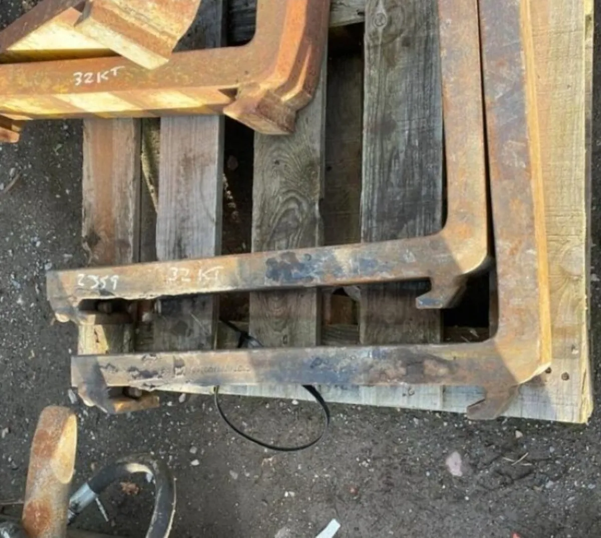 Pair of pallet Forks tines toes - Image 3