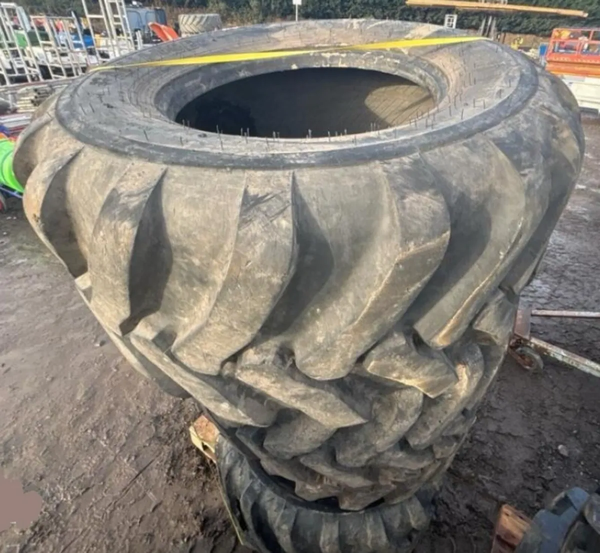 4 x ALLIANCE FLOATATION 331 GT dumper tyres (500/6 - Image 2