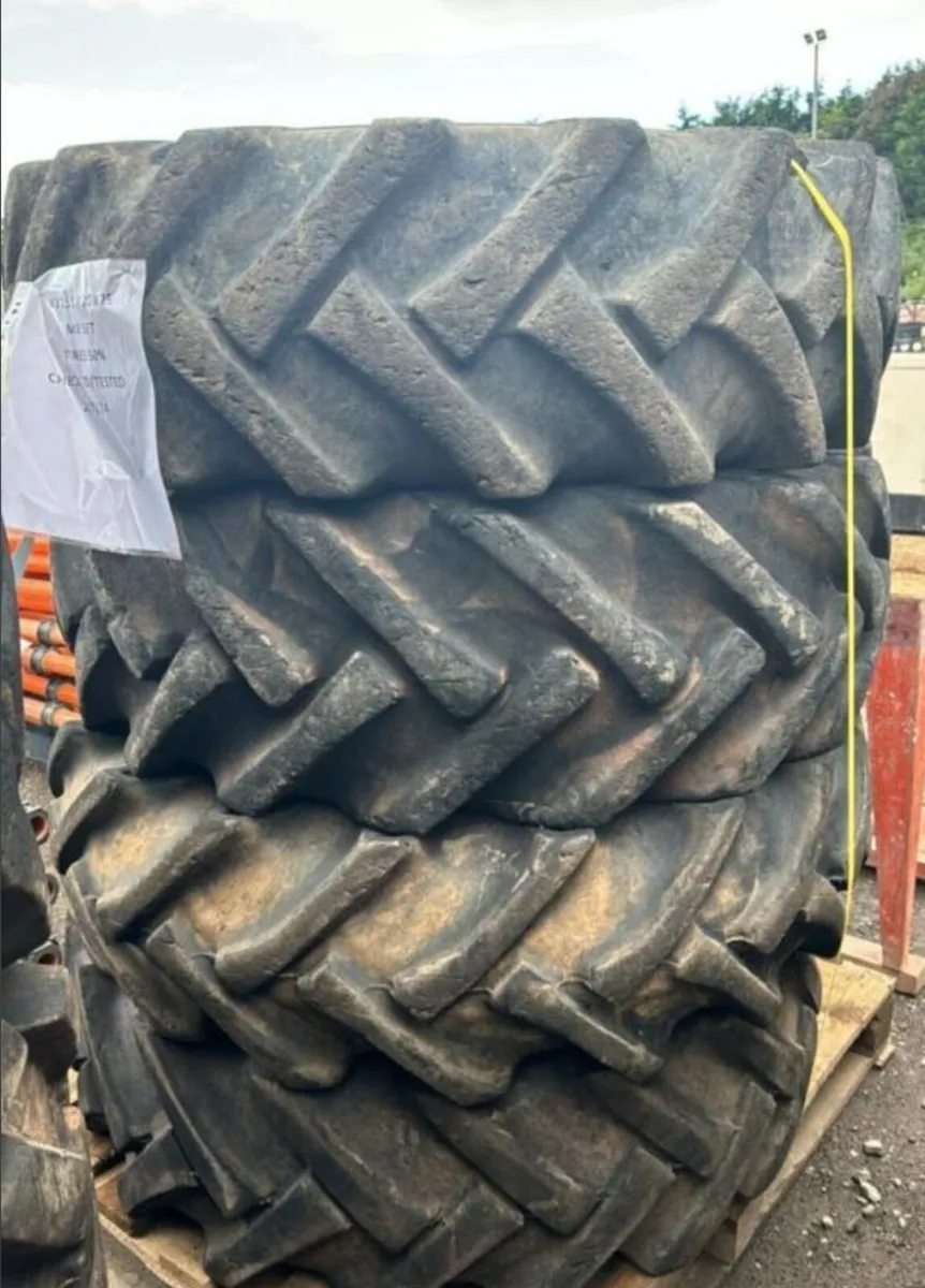 4 x Teleporter tyres tractor grip 15.5 80 24 - Image 1