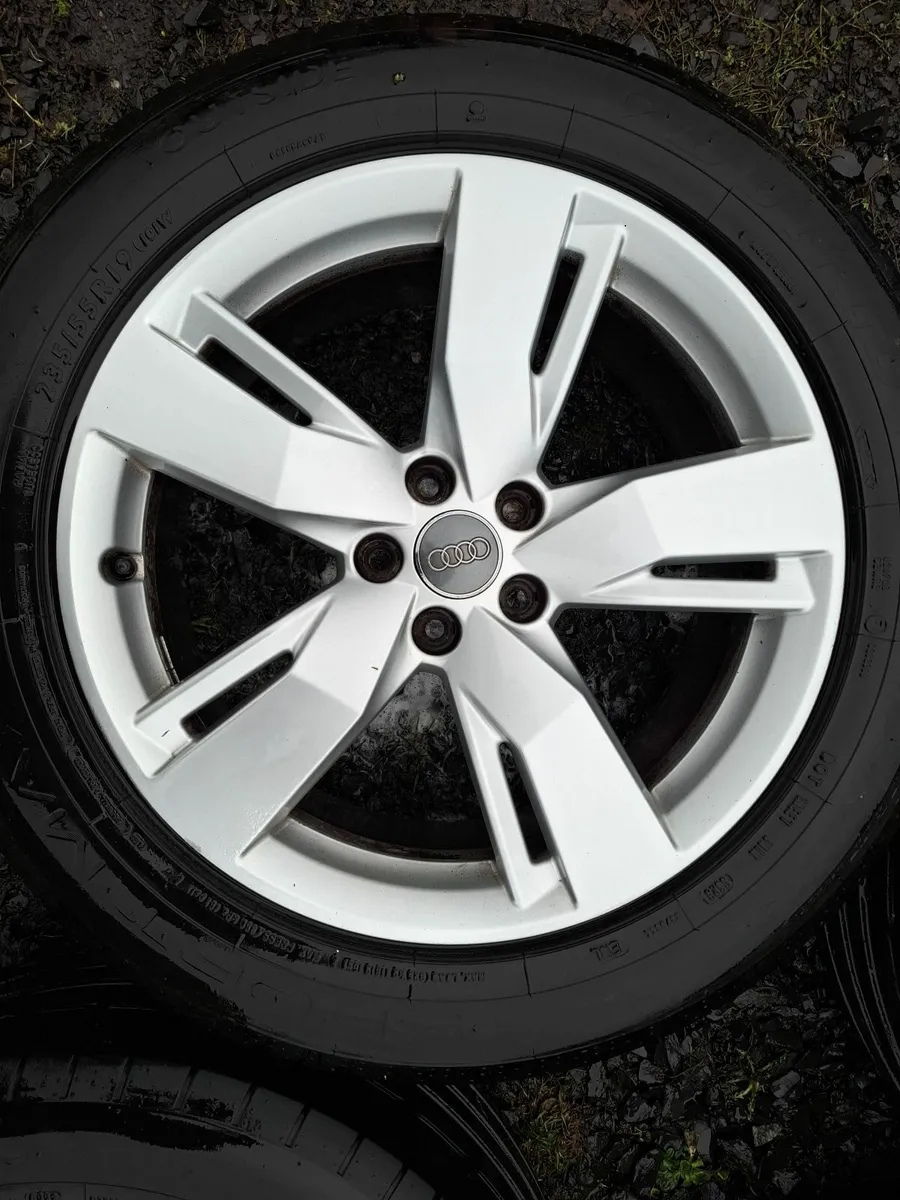 19" Genuine Audi Q5 S Line Alloys with tyres - Image 4