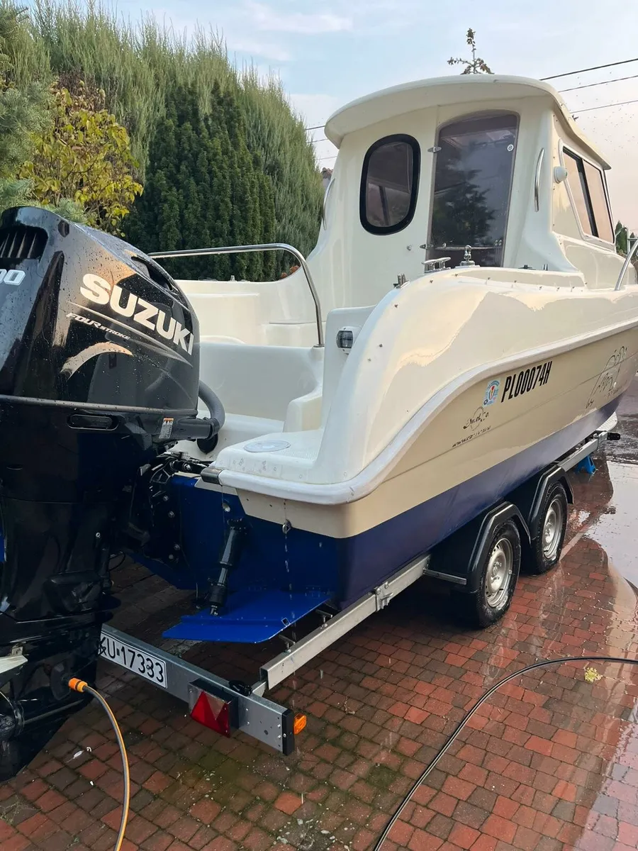 Price drop!!!Pilot hause 650 with 200hp Suzuki - Image 2