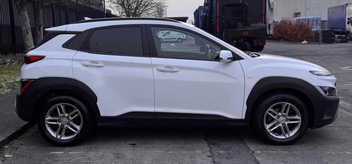 2022 Hyundai KONA Mild Hybrid New Model - Image 3