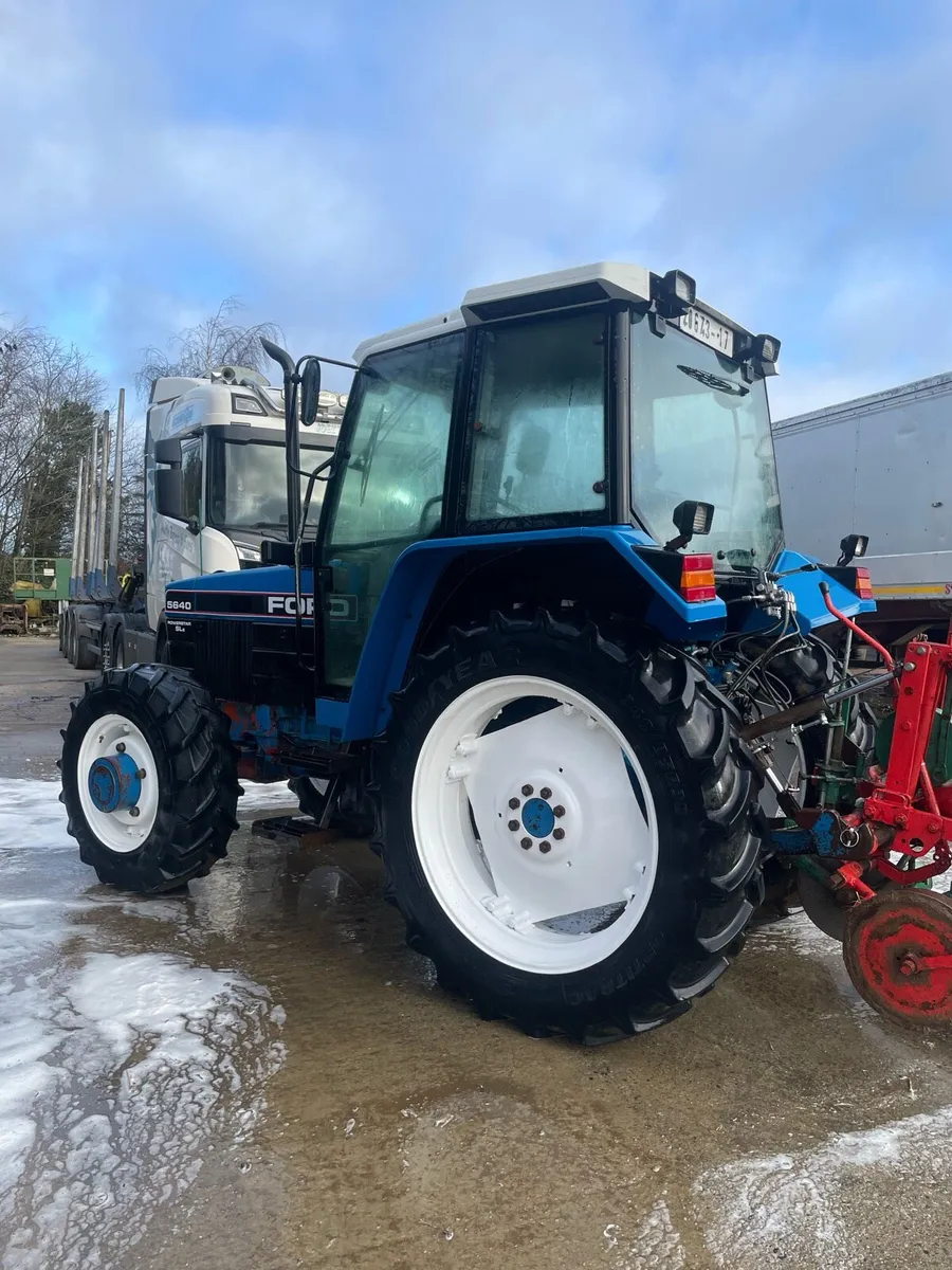 Ford 5640 - Image 4
