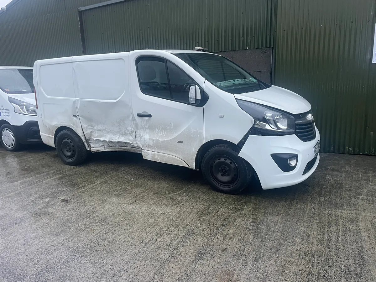 171 opel vivaro 1:6 sport for dismantling