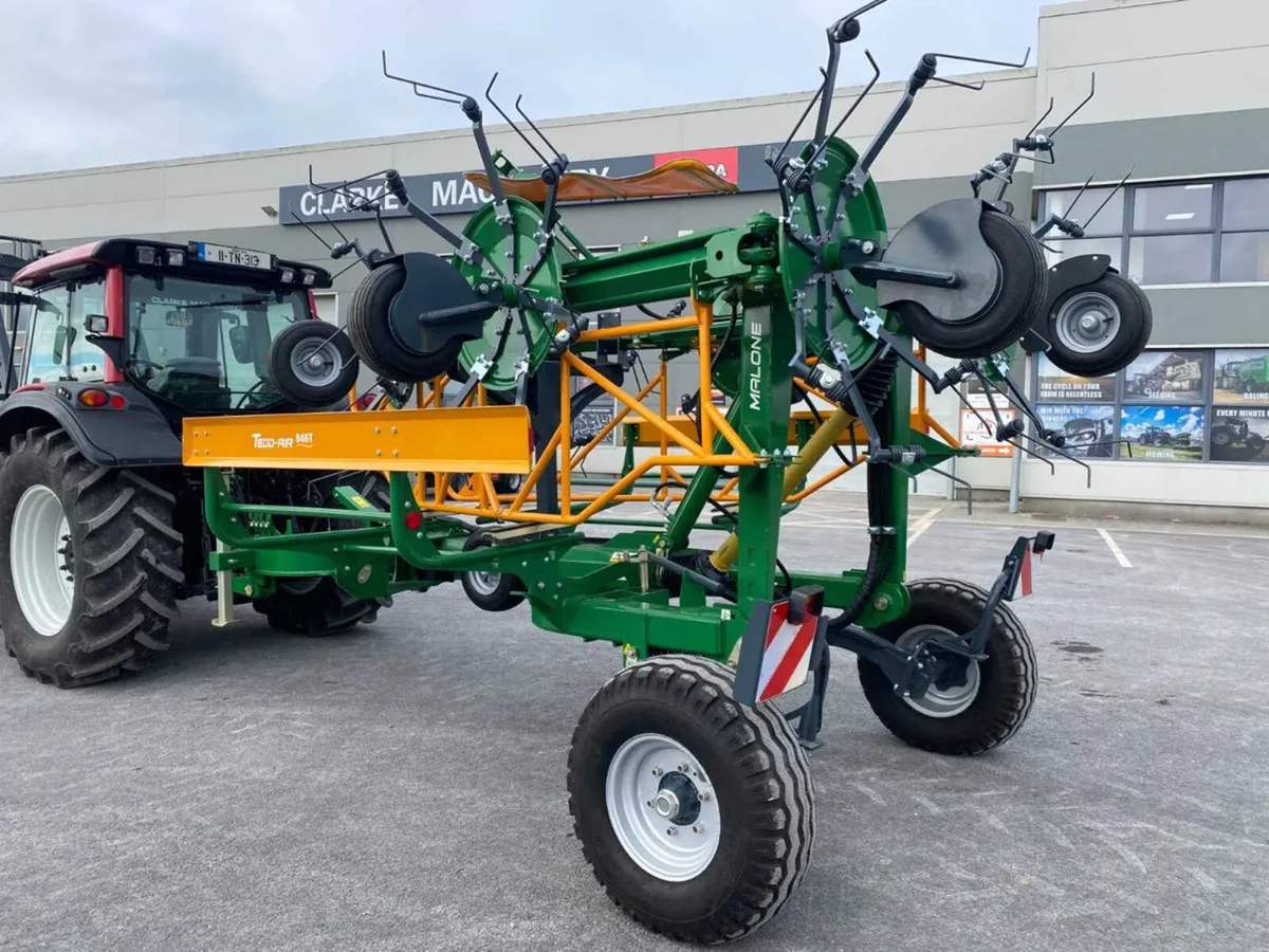 Malone 6 Rotor Trailed Tedder 0% Finance - Image 4