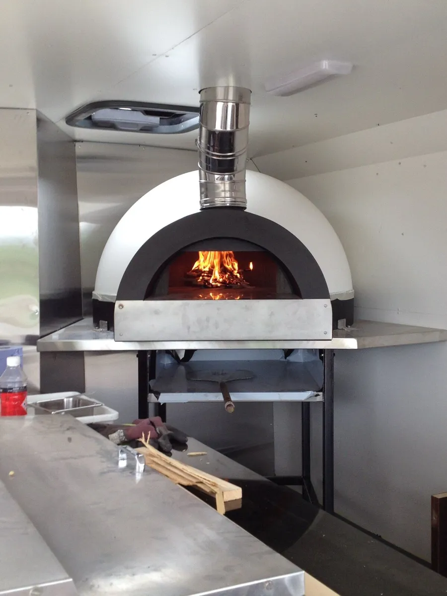 Pizza ovens - Image 1