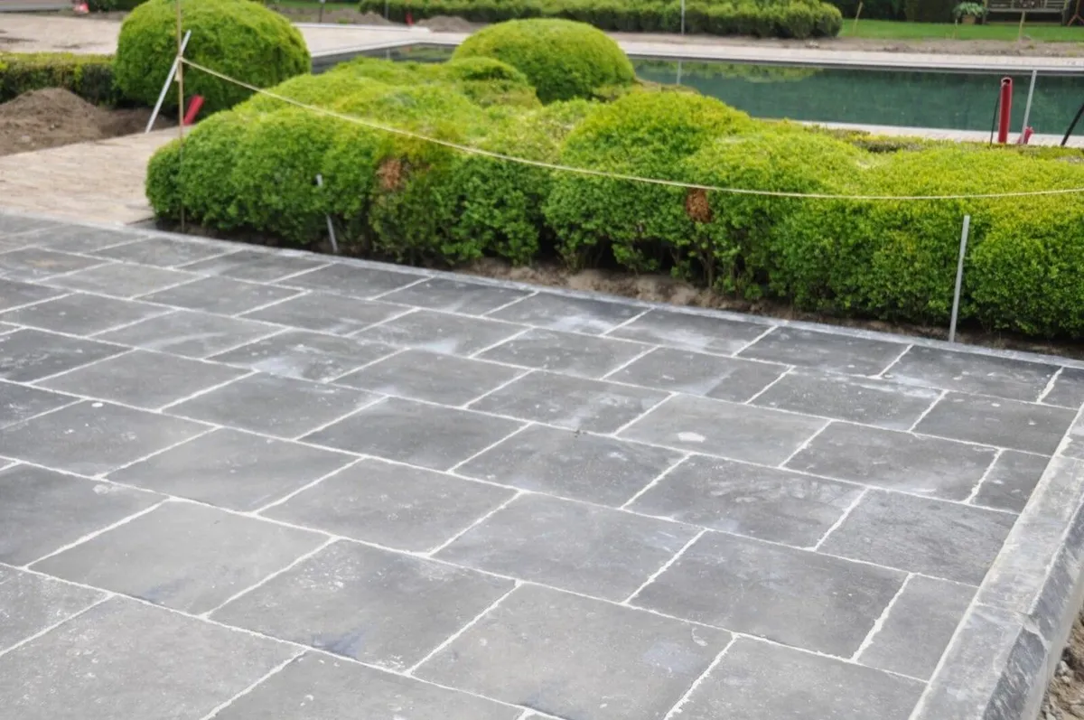 Reclaimed Limestone Flooring - Image 4