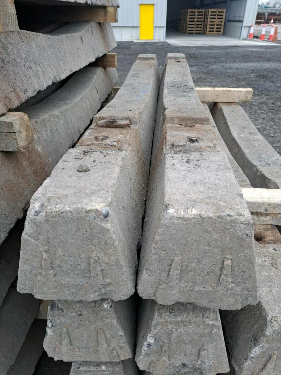 Concrete sleepers  posts - Image 2