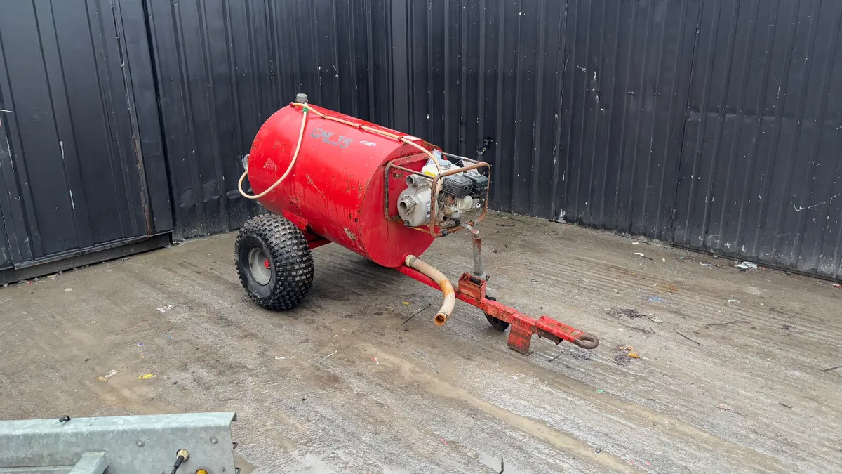 Single Axle Water Bowser with Petrol Water Pump - Image 1