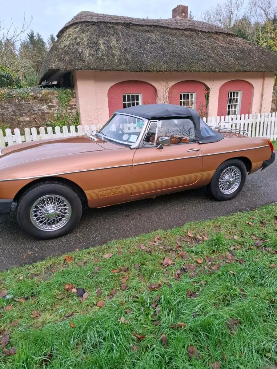 MG B LE Roadster - Image 3