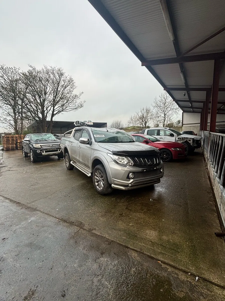 For breaking Mitsubishi l200 - Image 1