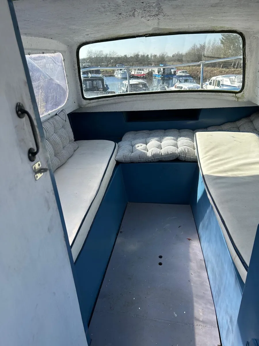 18FT Birchwood Boat - Image 4