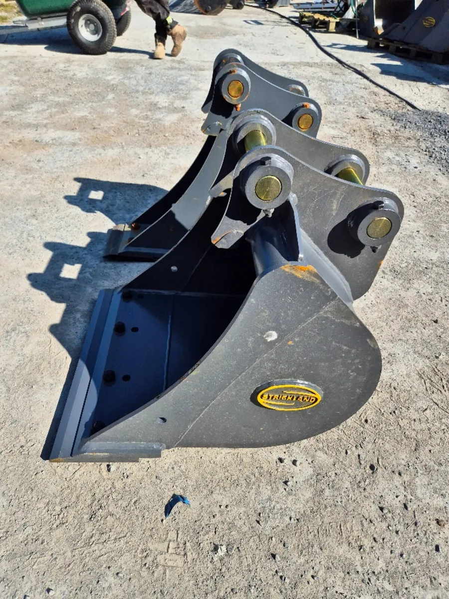 4-5 ton Digging Buckets - Image 4