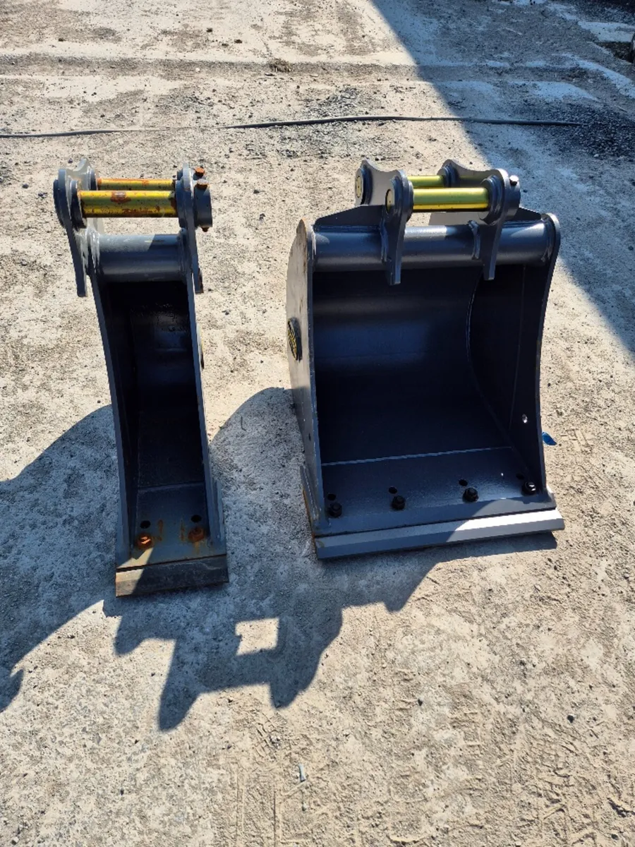 4-5 ton Digging Buckets - Image 2