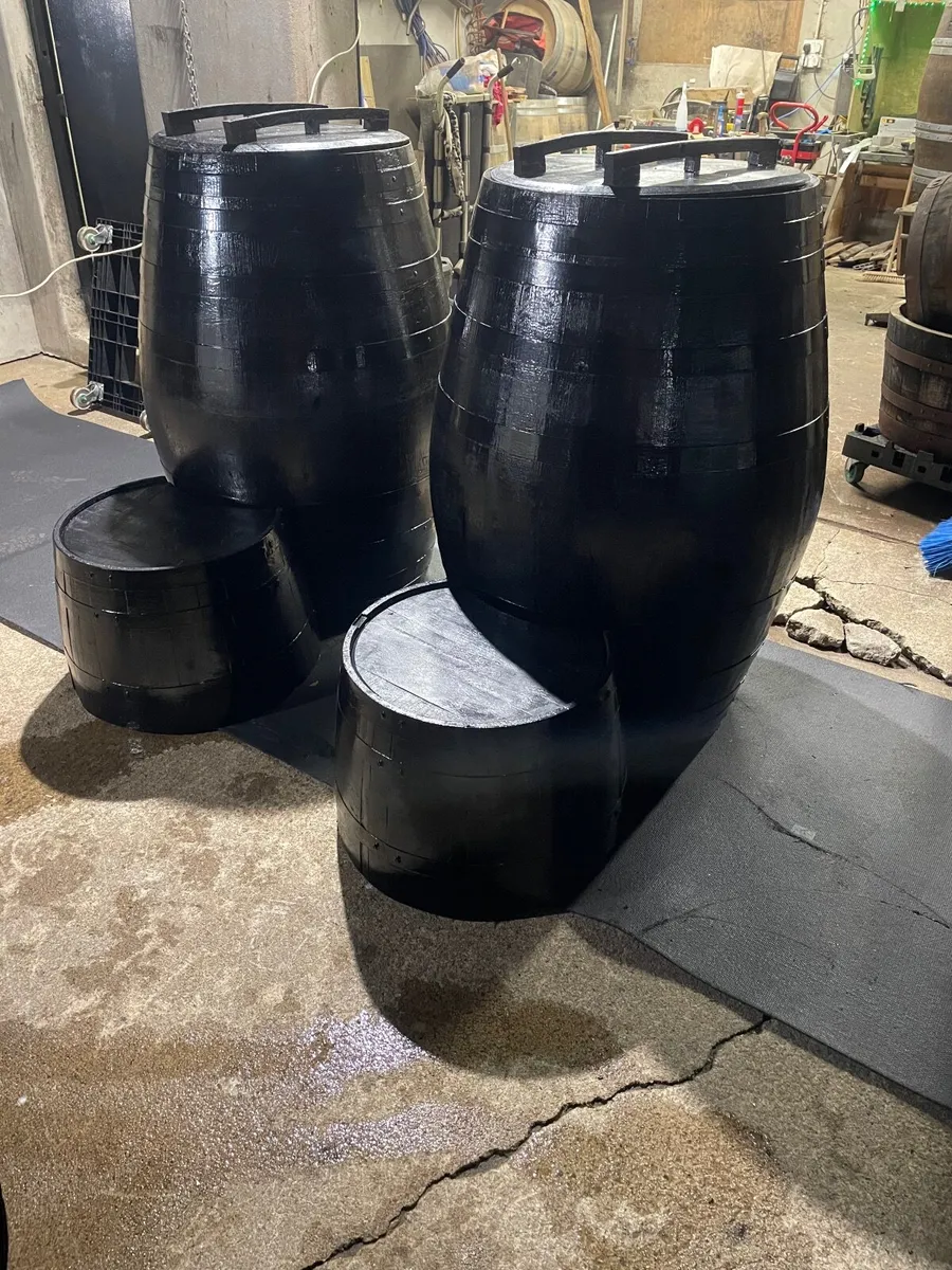 Ice bath whiskey barrel - Image 3