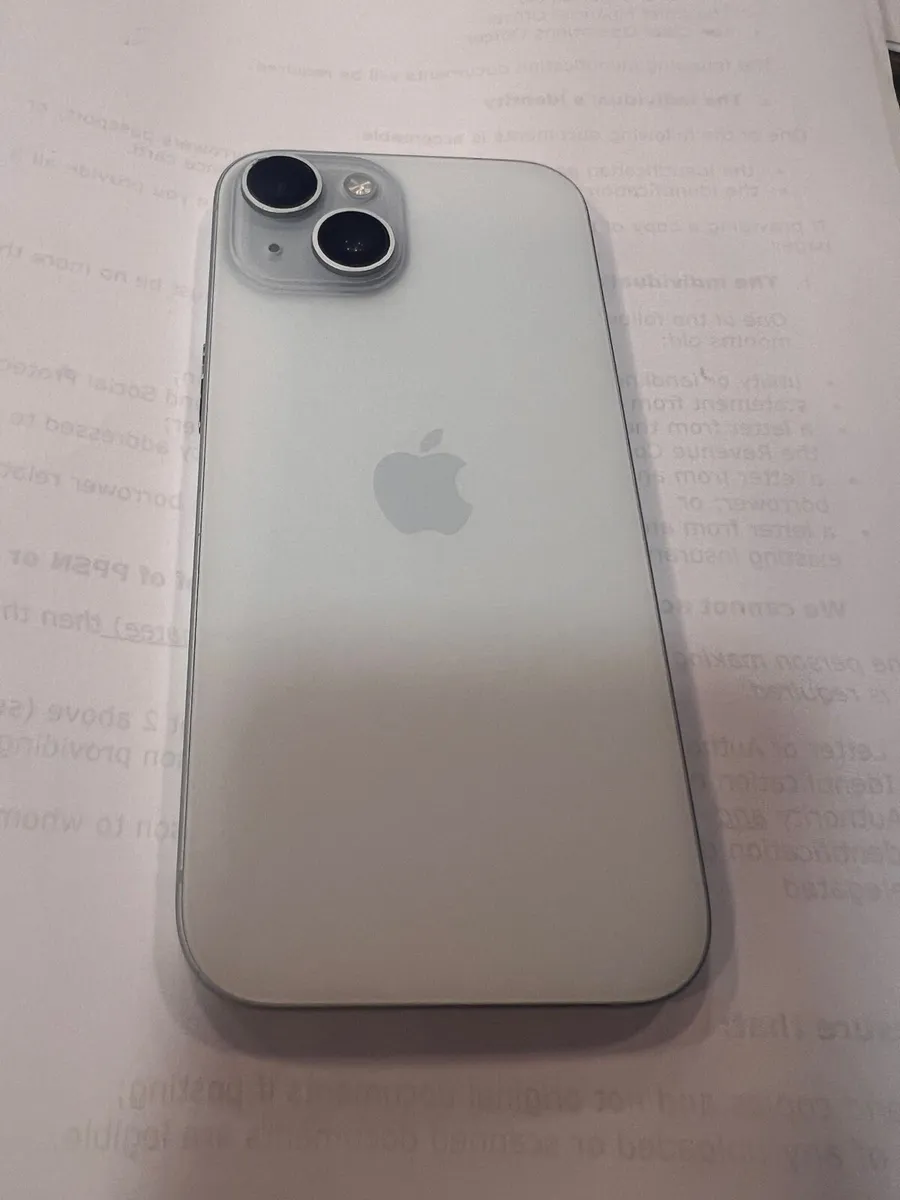 iPhone 15 128GB - Image 4