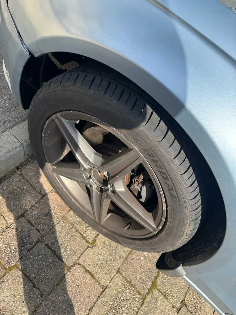 Braking Audi a4 2008 CAG engine ,parts available - Image 4