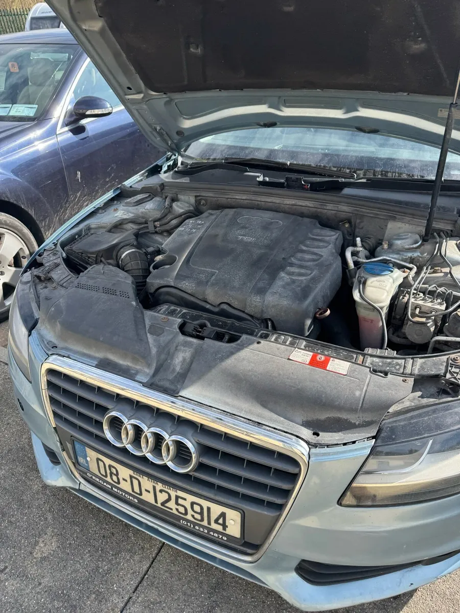 Braking Audi a4 2008 CAG engine ,parts available - Image 1