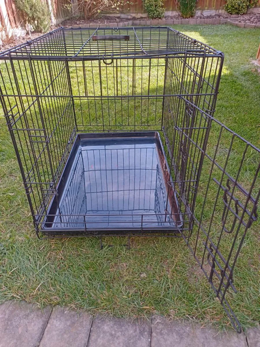 Medium dog travel crate. - Image 2