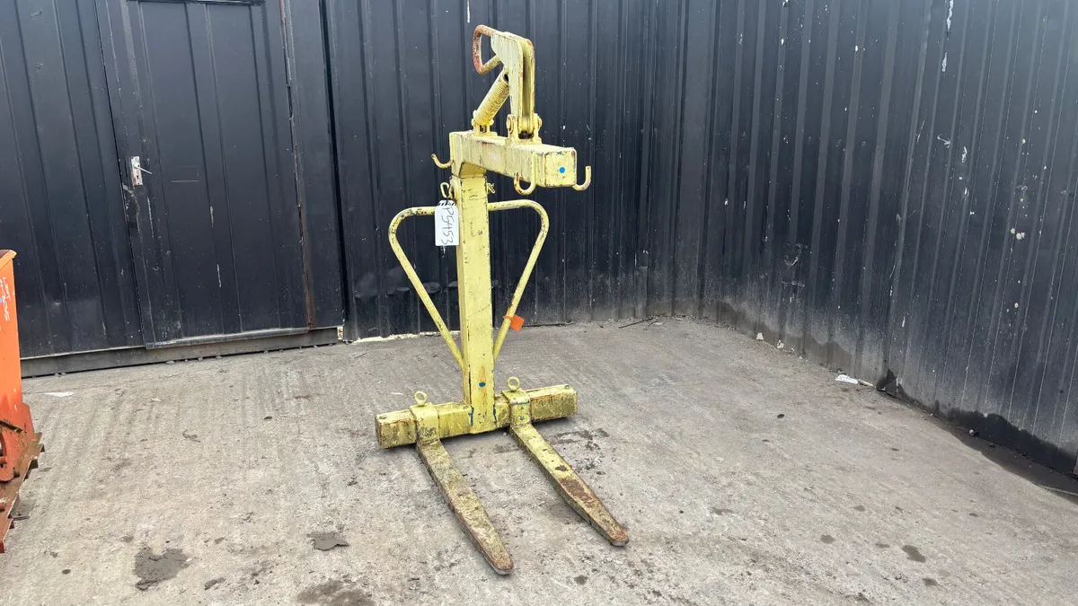 Conquip Pallet Forks to suit Crane - Image 2