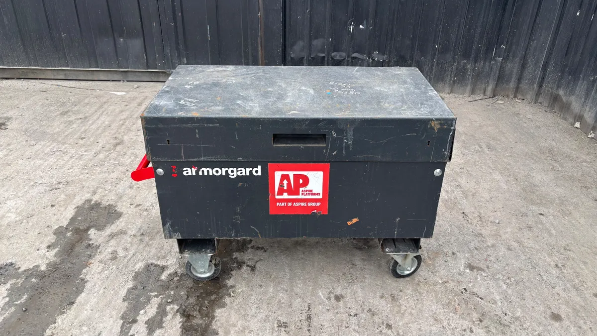 Armorgard Wheeled Tool Box - Image 2