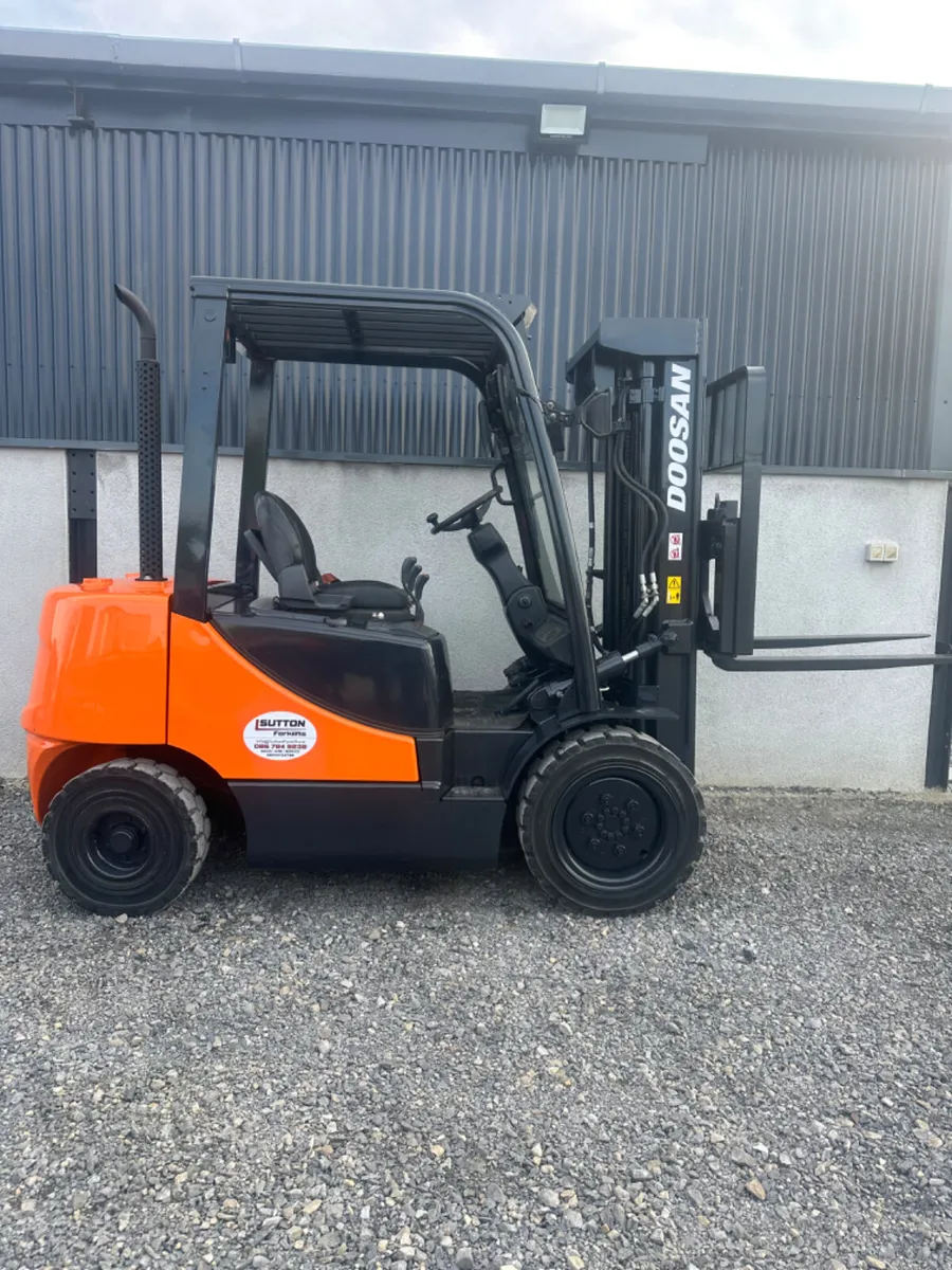 Doosan D30S-5 Forklift - Image 4