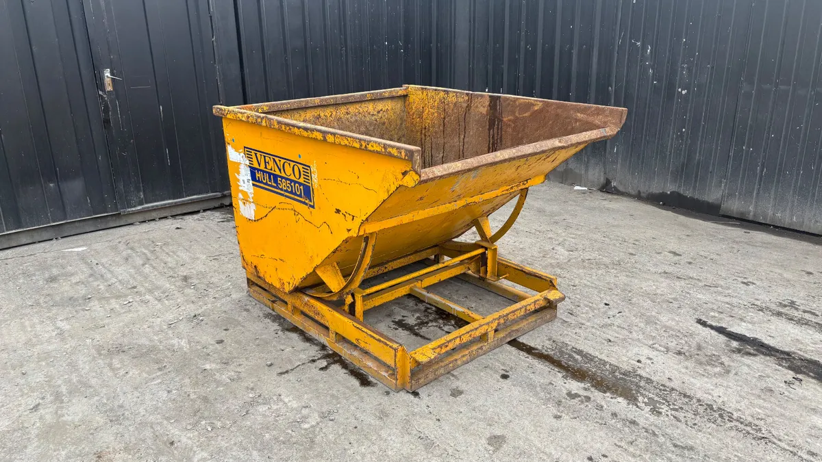Tipping Skip - Image 1