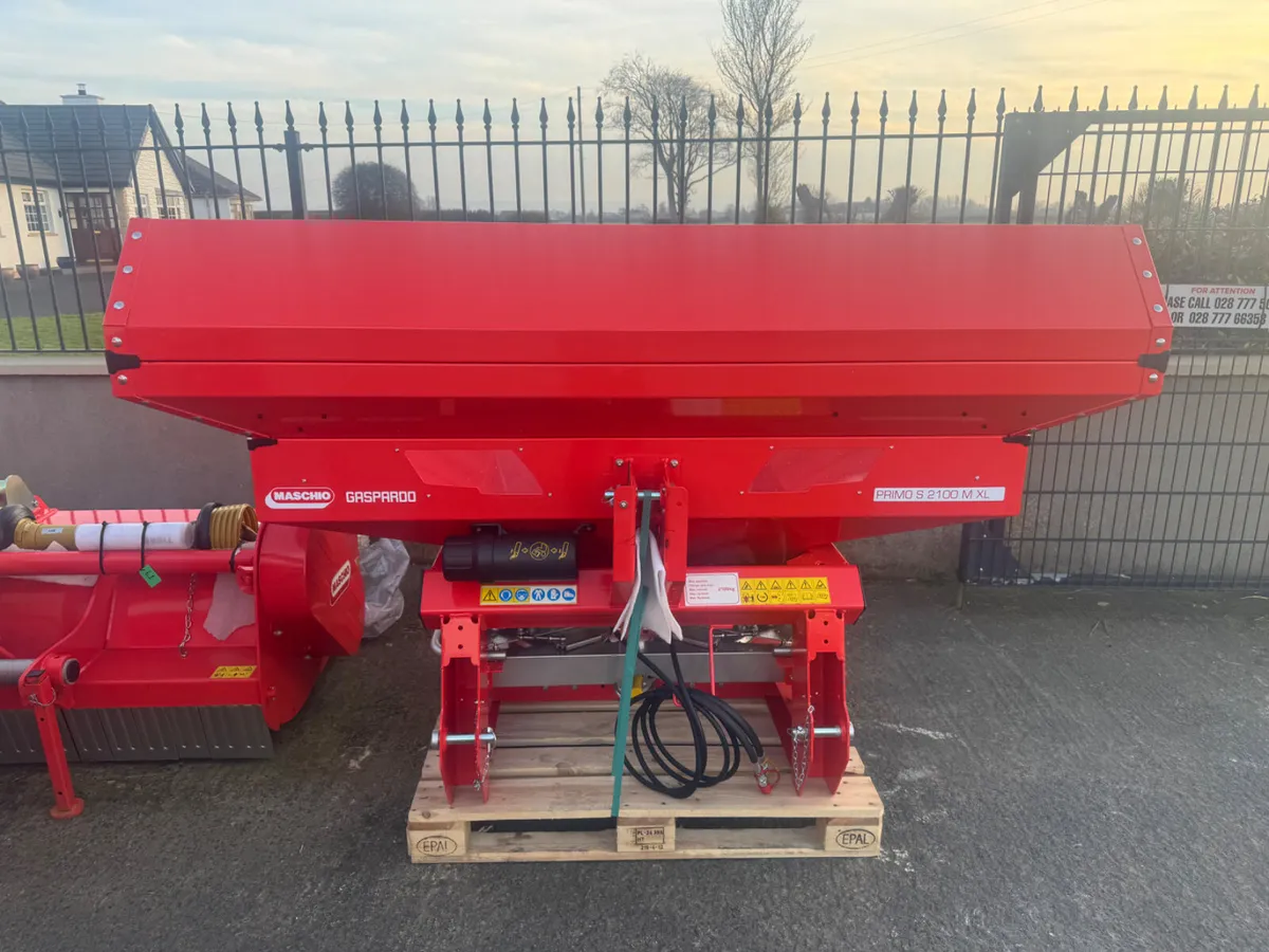 Maschio Gaspardo Primo S XL Fert Spreader - Image 1
