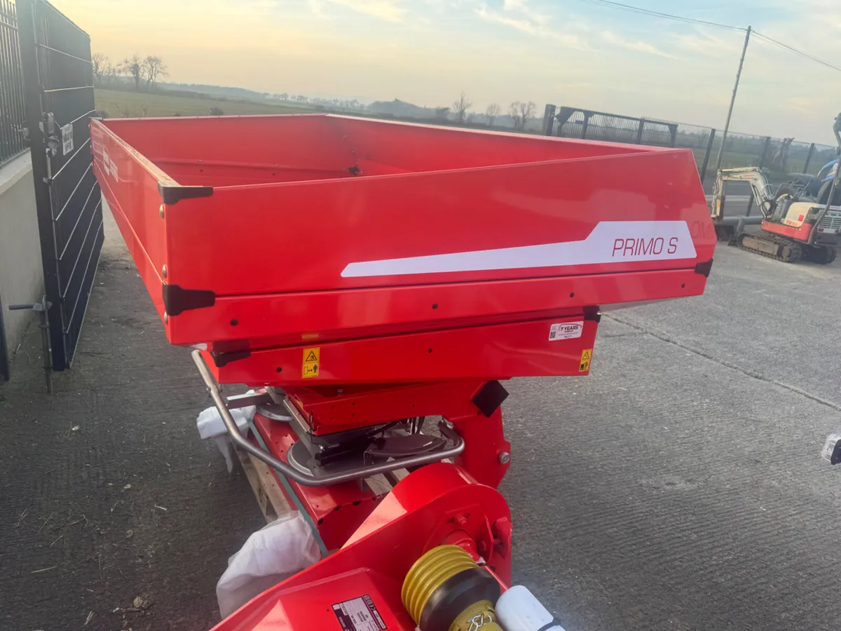 Maschio Gaspardo Primo S XL Fert Spreader - Image 4