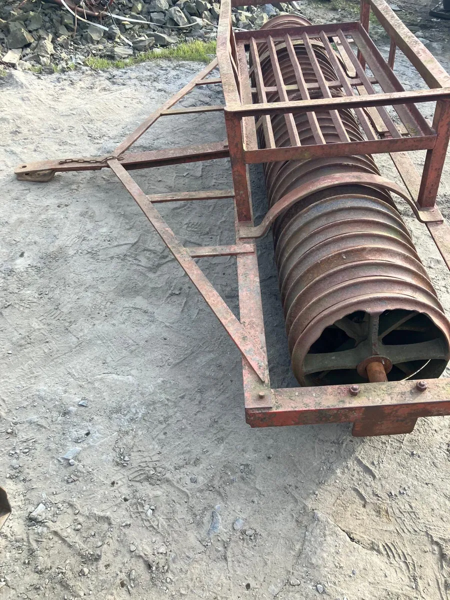 Small Cambridge ring rollers - Image 2