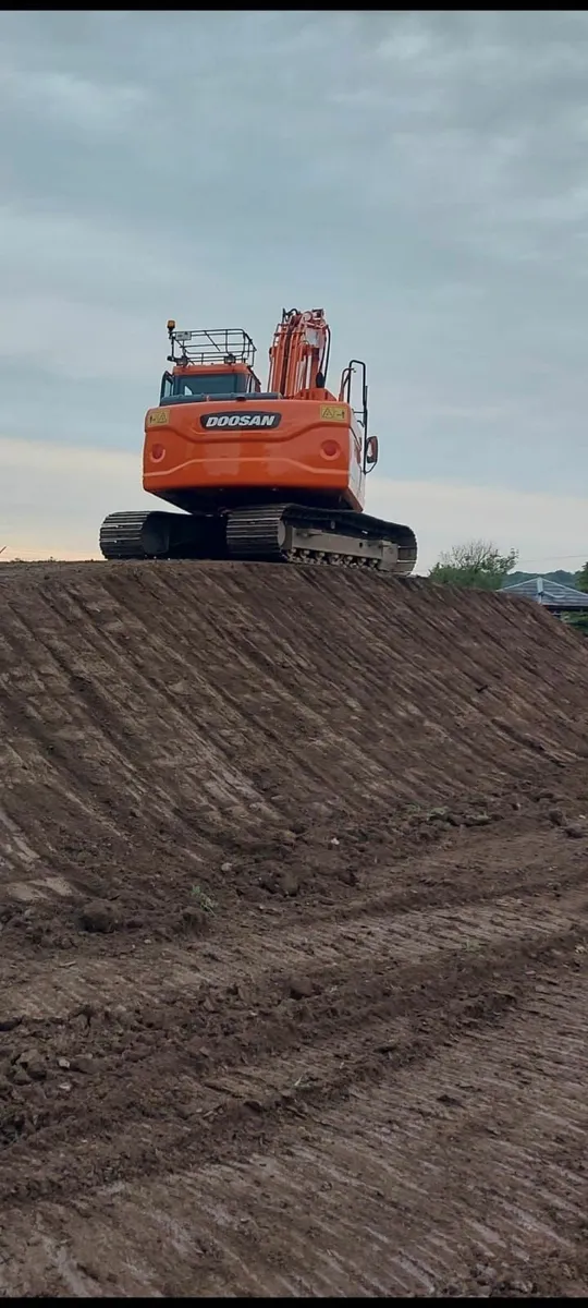 Doosan DX 140 - Image 3