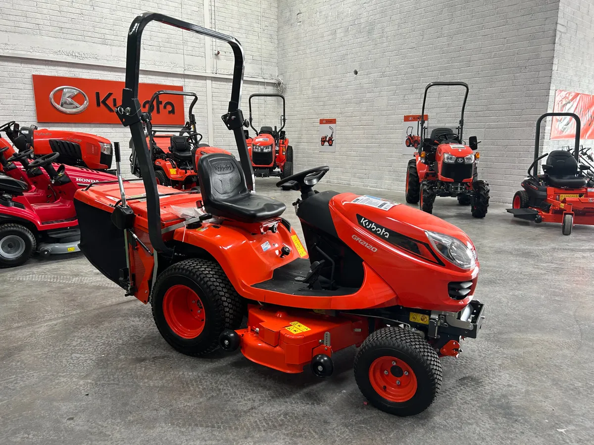 Kubota GR2120 Lawn Mower - Image 4