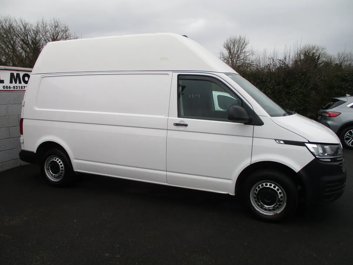 Volkswagen Transporter 2021 - Image 1