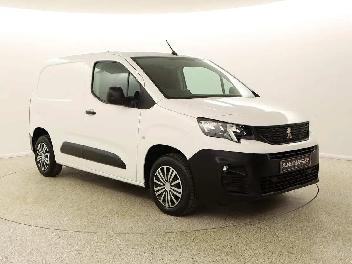 2023 Peugeot Partner 1.5 HDI Professional 3 seater - Image 1