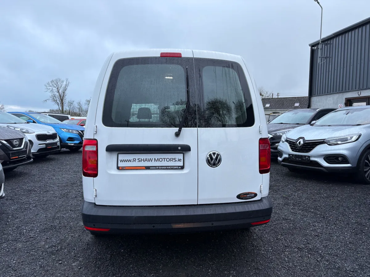 Volkswagen Caddy Maxi - Image 4
