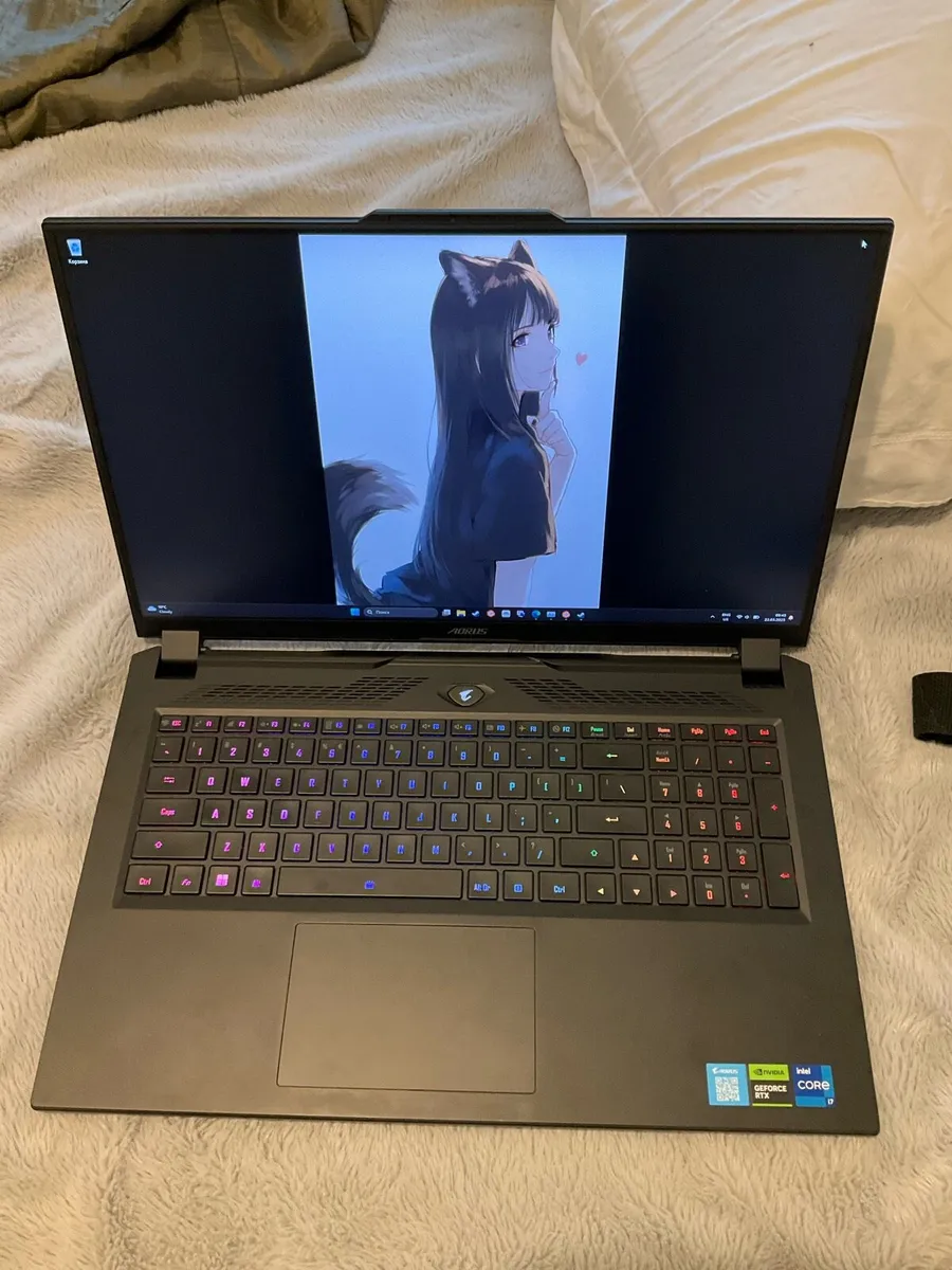 Aorus 17h  i7 13700+ 4080 - Image 1