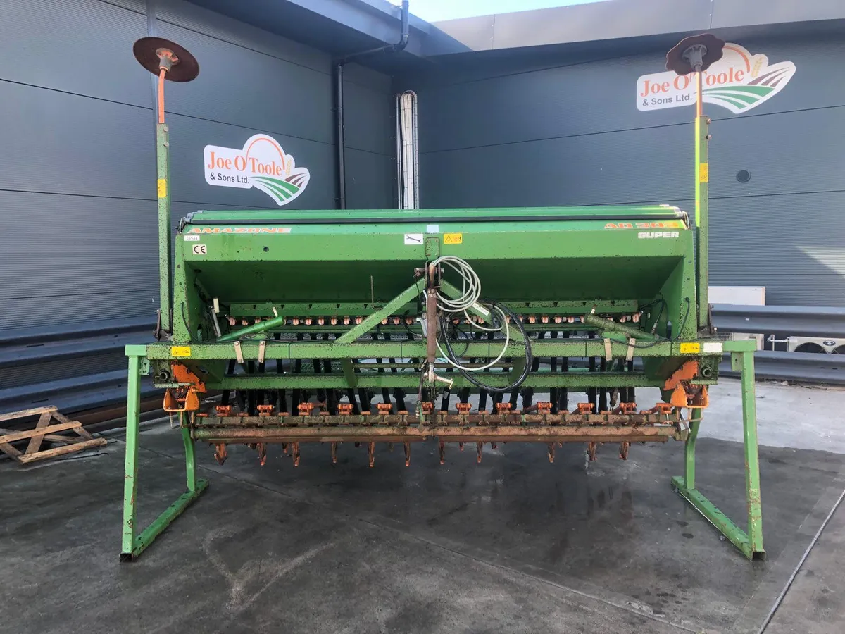 Amazone AD303 Box Drill - Image 3