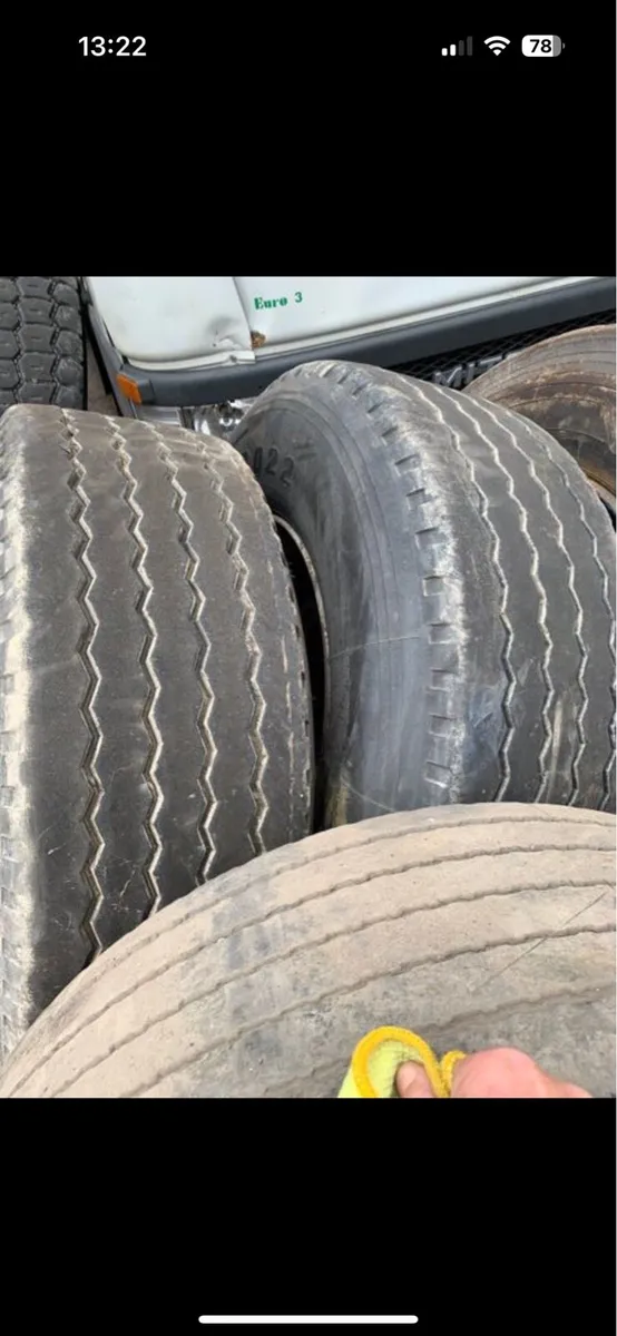 Supersingle wheels & tyres - Image 1