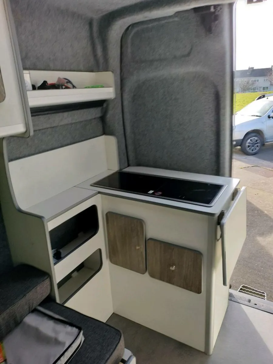 Campervan - Image 4