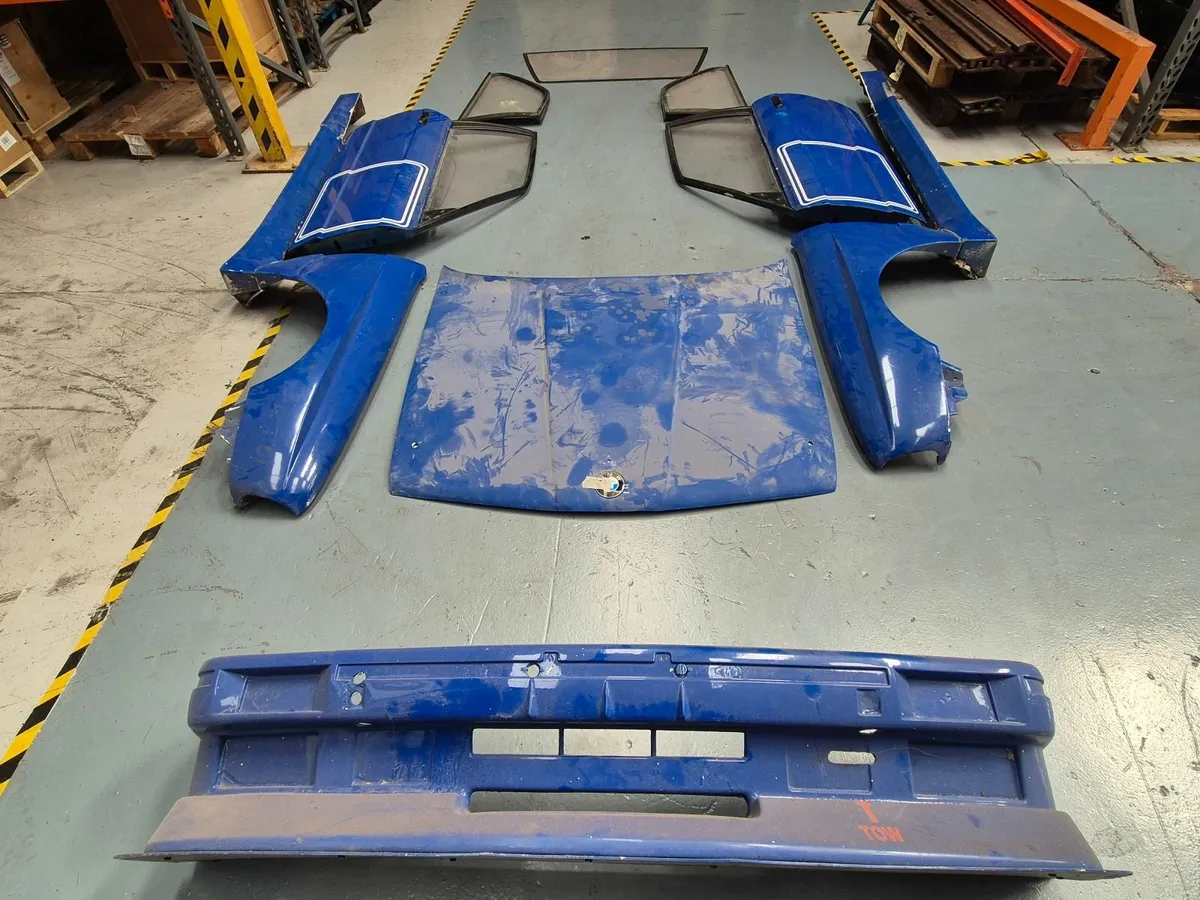 BMW 3-Series 1987 - Image 2