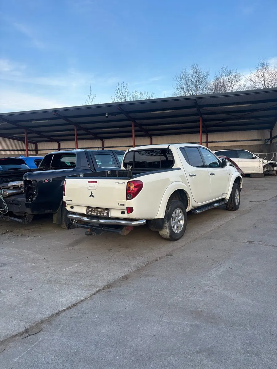 For breaking Mitsubishi L200 - Image 3