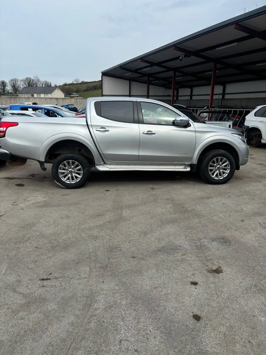 For breaking Mitsubishi L200 - Image 4