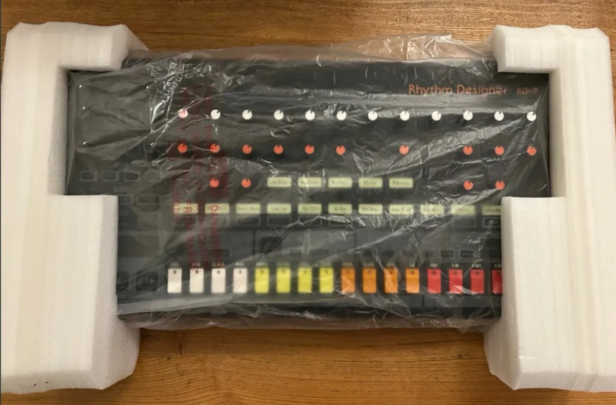 Behringer Rhythm Designer RD-8 - Image 2