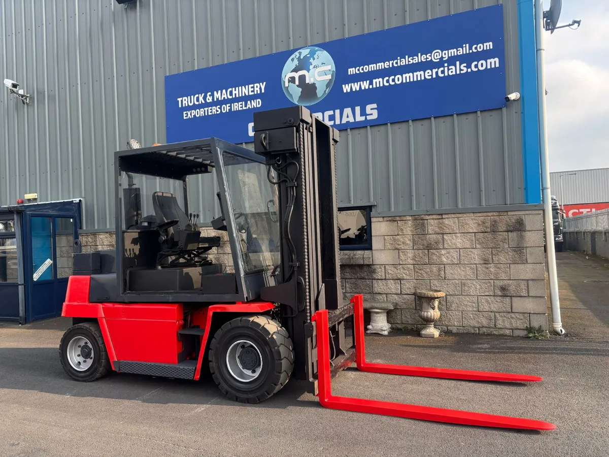 For Sale: 5.5 Ton Kalmar Forklift - Image 1