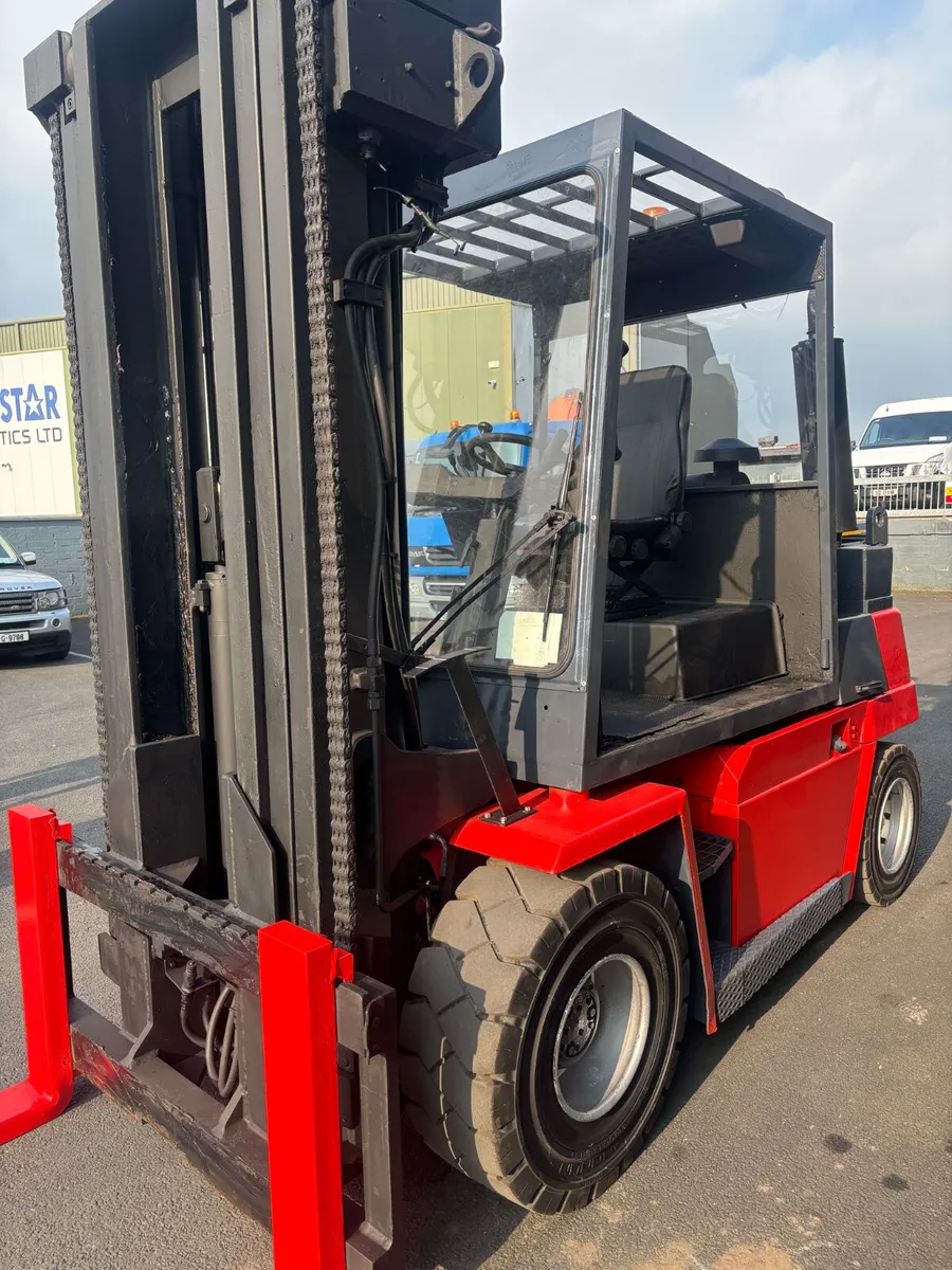 For Sale: 5.5 Ton Kalmar Forklift - Image 2