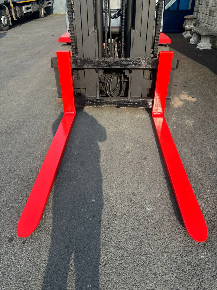 For Sale: 5.5 Ton Kalmar Forklift - Image 3