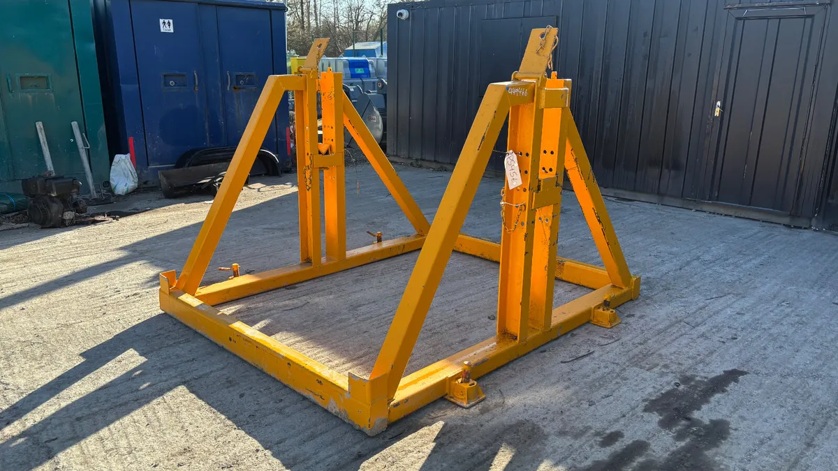 Cable Reel Stand - Image 3