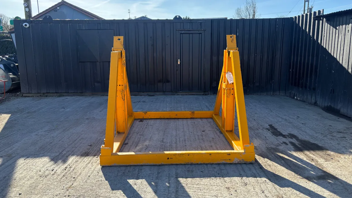 Cable Reel Stand - Image 2