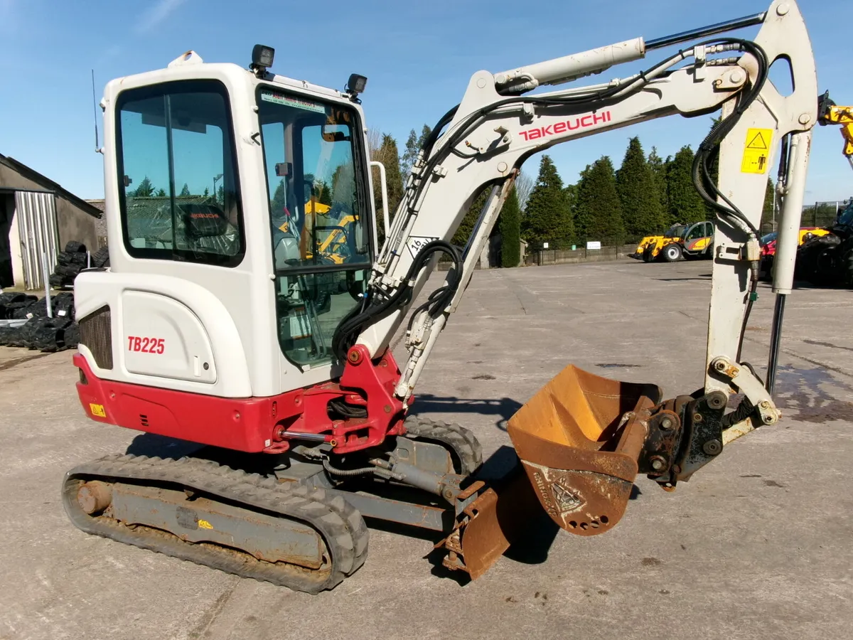 Takeuchi TB225  #14004812 - Image 2